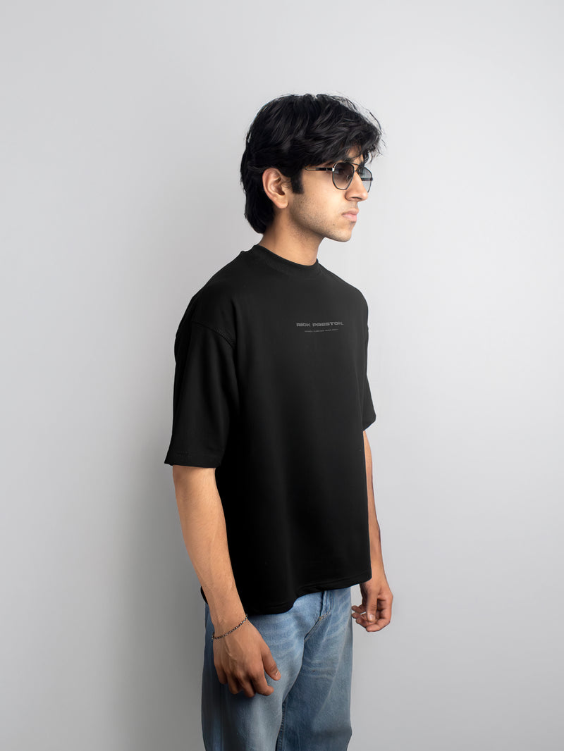 BASICS - BLACK TEE