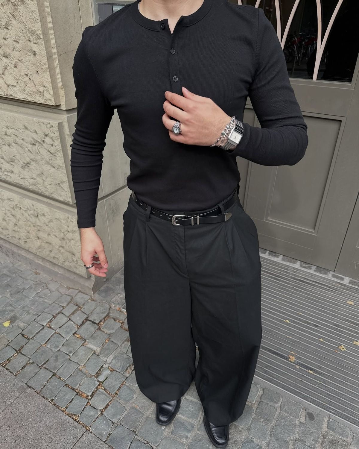 KESINGTON HENLEY TEE (FULL SLEEVE) - BLACK