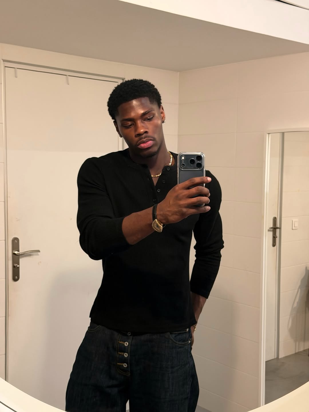 KESINGTON HENLEY TEE (FULL SLEEVE) - BLACK