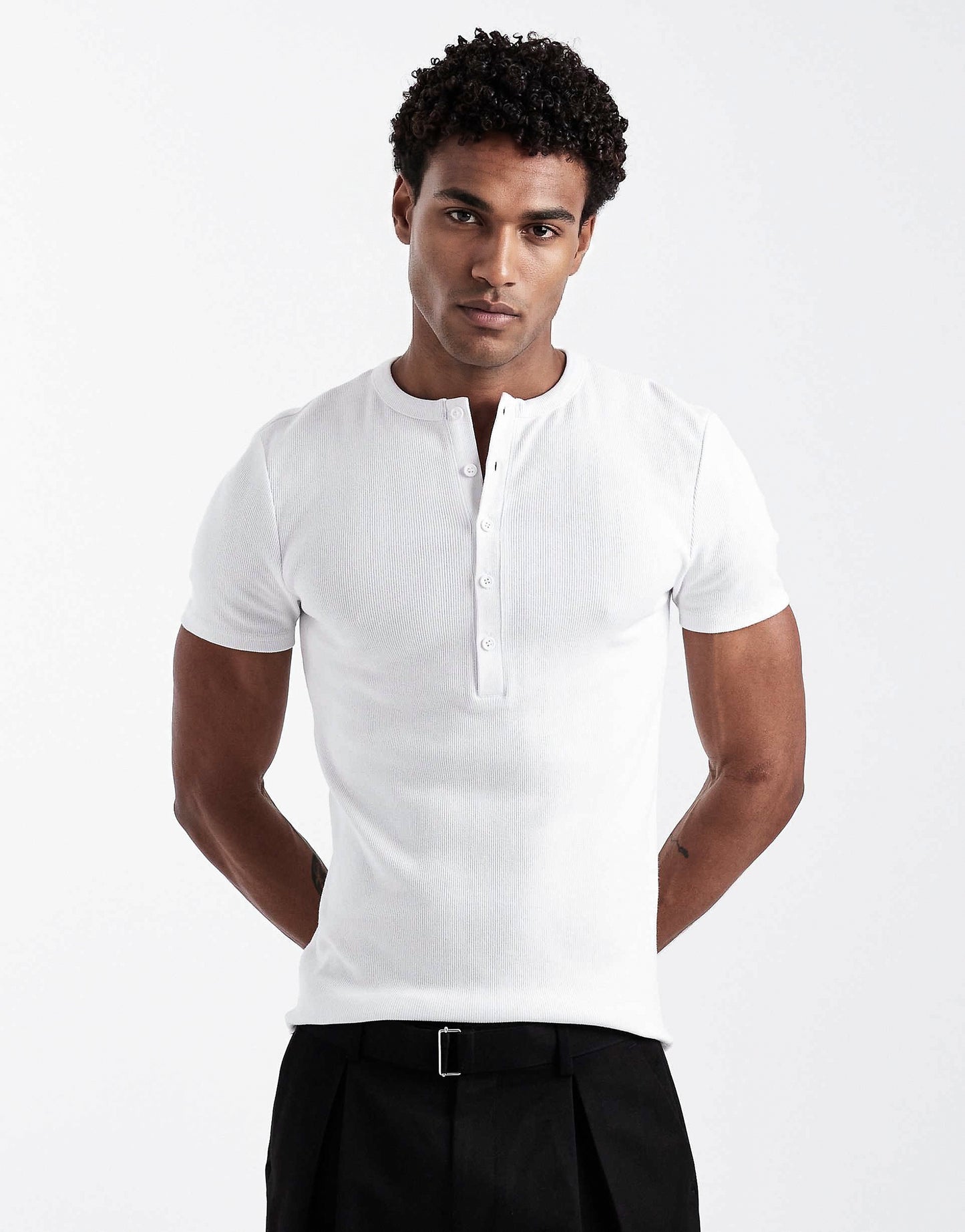 BUNDLE PACK - KESINGTON HENLEY MUSCLE TEE - (BLACK & WHITE)